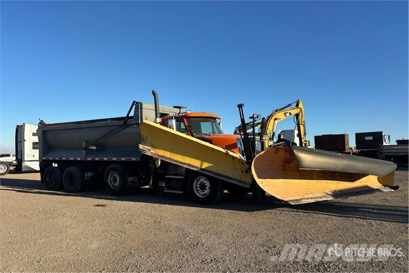 International 7600 8x4 Snow Plow Truck Komunalna vozila za opštu namenu
