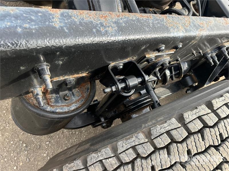International 8600 كابينة والداخلية