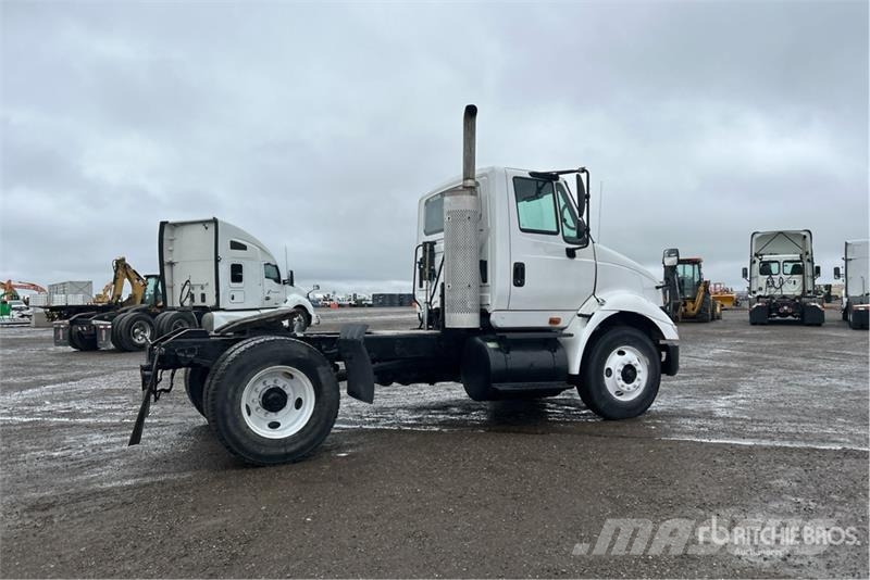International 8600 Vlačilci