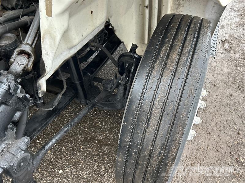 International 8600 Vlačilci