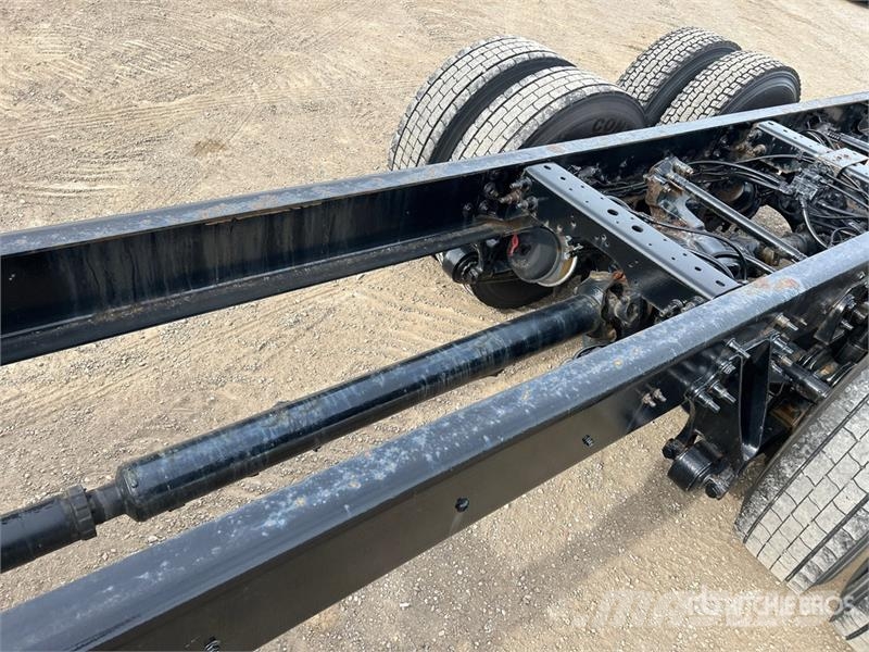 International 8600 كابينة والداخلية