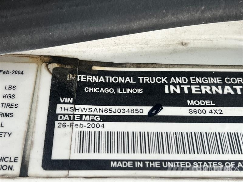International 8600 Vlačilci