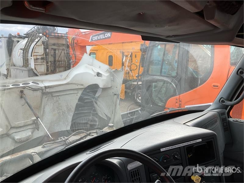 International 8600 Τράκτορες