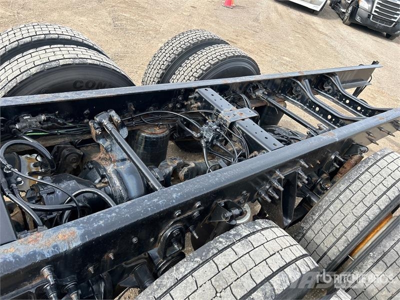 International 8600 كابينة والداخلية