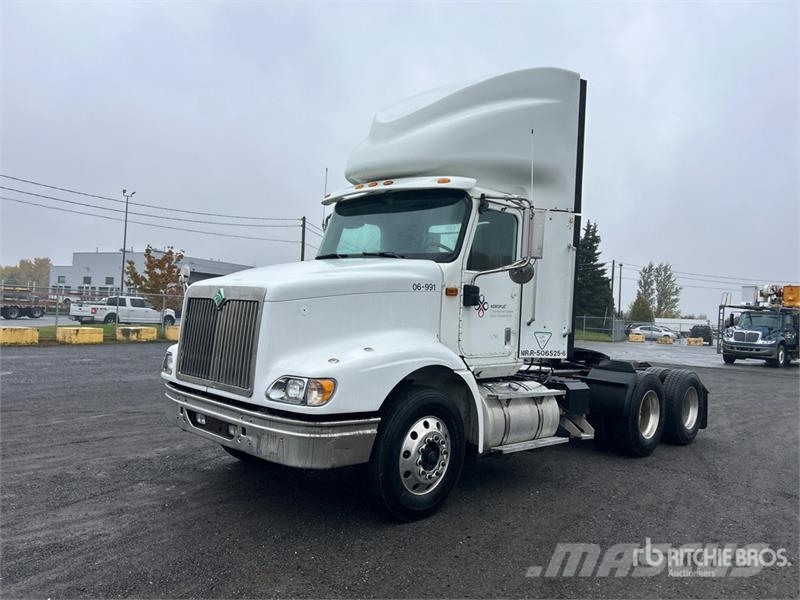 International 9200 Trekkers