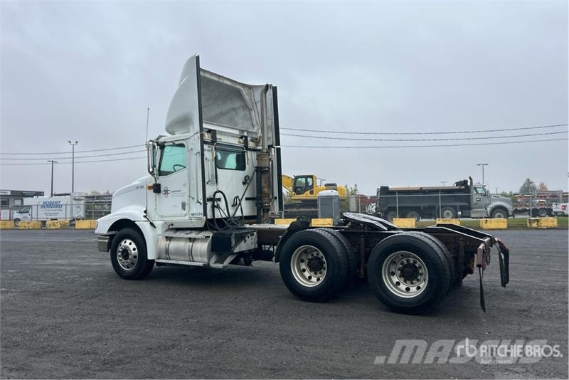 International 9200 Trekkers