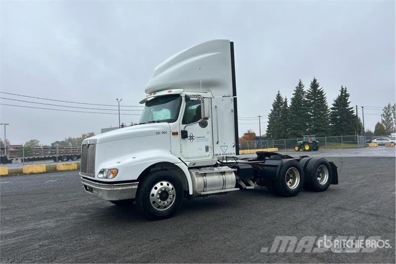 International 9200 Trekkers