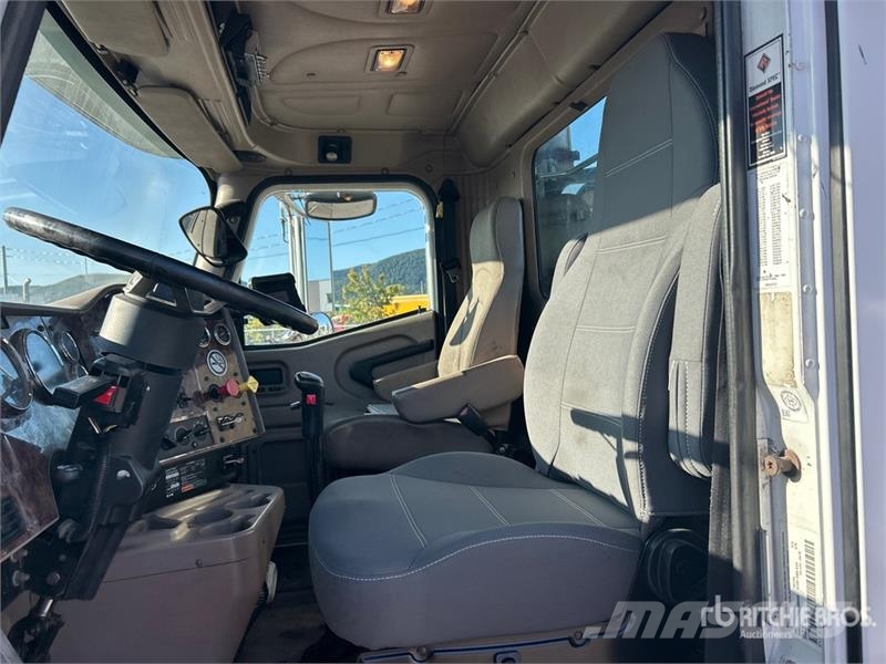 International 9200i Trekkvogner