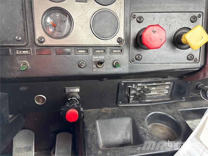 International 9400 Nyergesvontatók