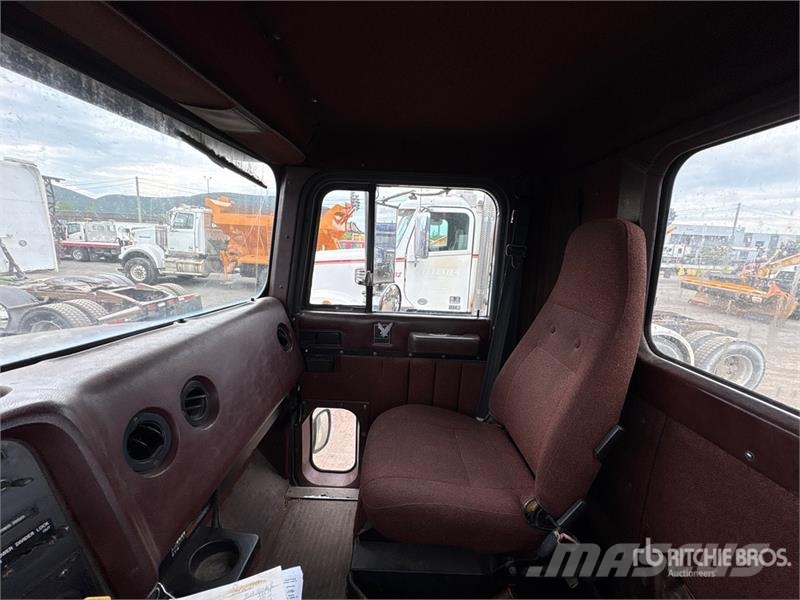 International 9400 Nyergesvontatók