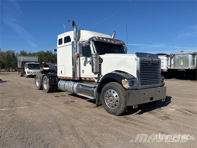 International 9900i T/A Sleeper Truck Tractor Vilcēji