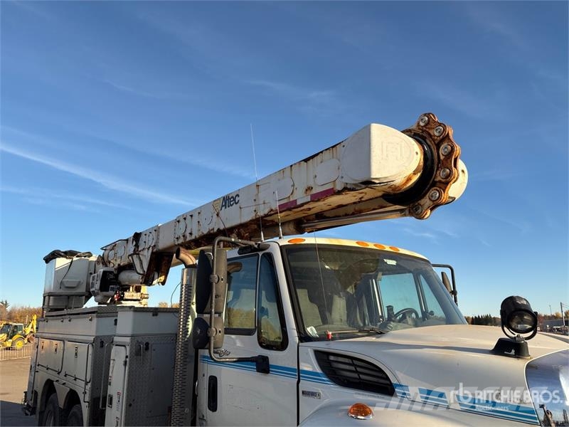 International Altec AM55E on  International 7400 6x4 Bucket Truc LKW-Arbeitsbühnen