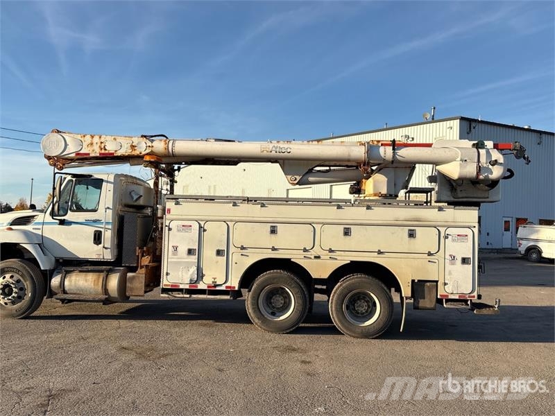 International AM55E on International 7400 6x4 Bucket Truck Pacēlāji uz automašīnas bāzes