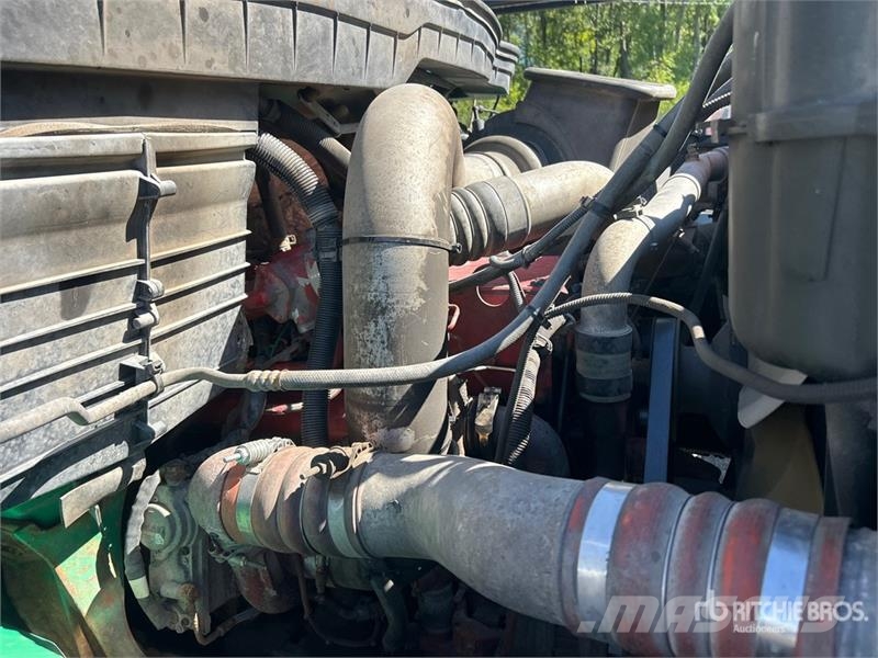 International Atlas 240.2-A6 4320 kg Knuckle Boom on Internatio Truck mounted cranes