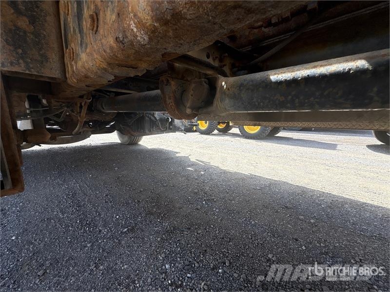 International Atlas 240.2-A6 4320 kg Knuckle Boom on Internatio Truck mounted cranes