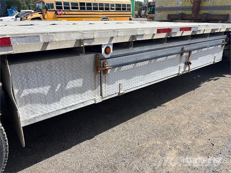 International Atlas 240.2-A6 4320 kg Knuckle Boom on Internatio Truck mounted cranes