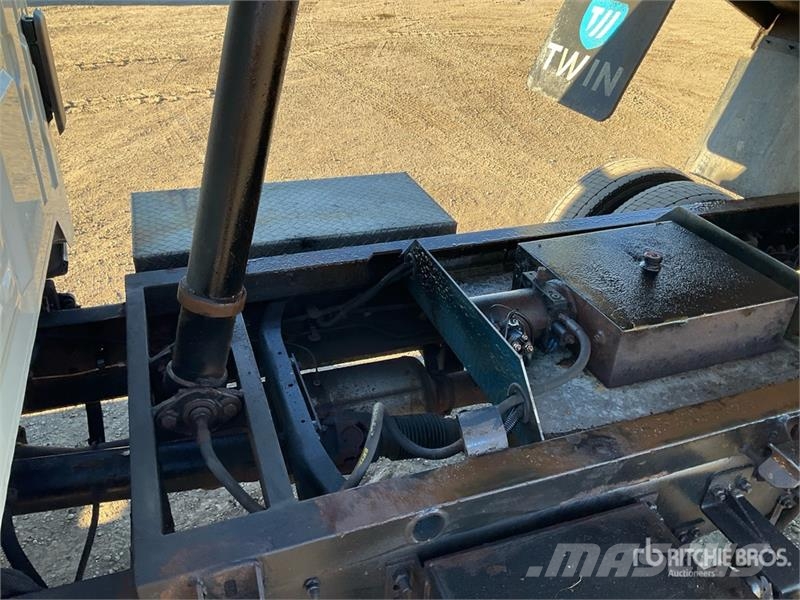 International CV515 4x4 S/A Dump Truck Kiper tovornjaki