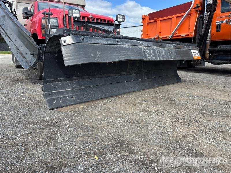 International CV515 4x4 Snow Plow Truck Kommunalt / generelt kjøretøy