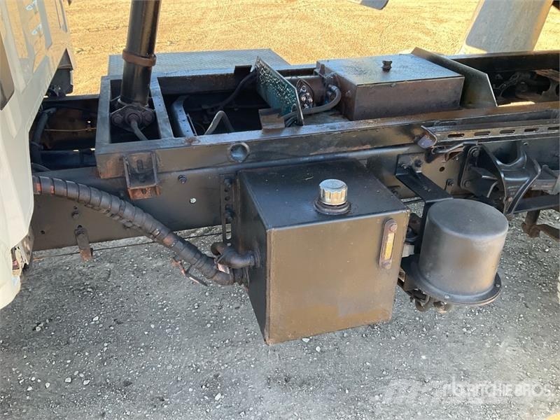 International CV515 4x4 S/A Dump Truck Kiper tovornjaki