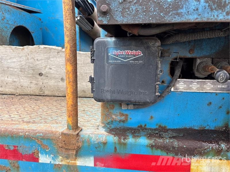 International D1000BC on International Prostar 6x4 Digger Derric Mobiele Boorinstallatie