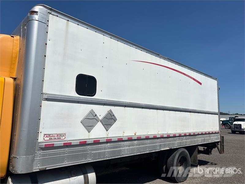 International Durastar 4300 SBA 4x2 Van Truck (Inoperable) Каросерии