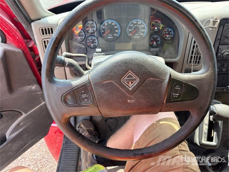 International DuraStar 4300 4x2 Utility Truck Пикапи