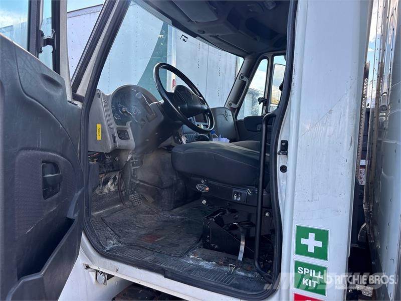 International Durastar 4300 Грузовики-Фургоны
