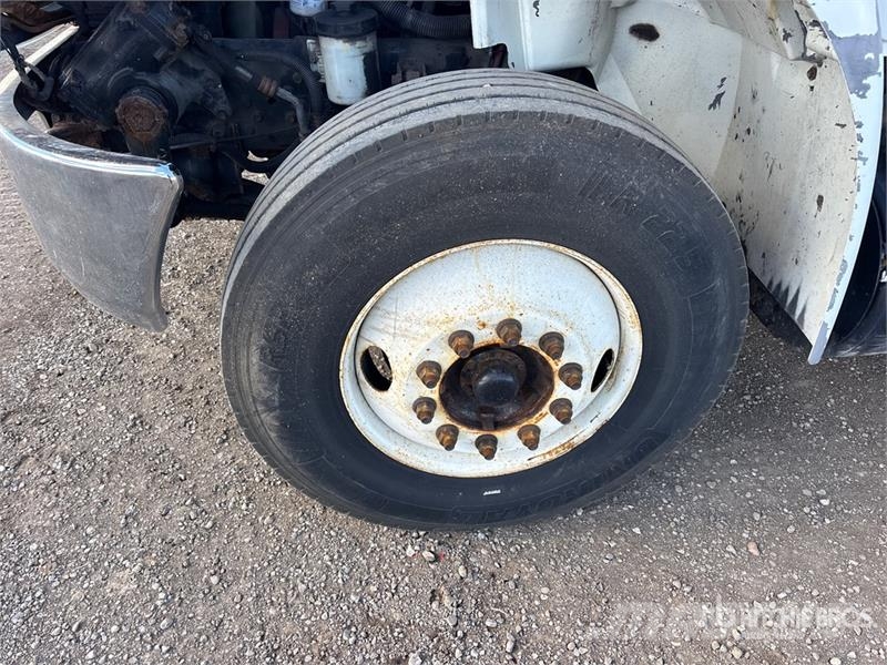 International Durastar 4300 Грузовики-Фургоны