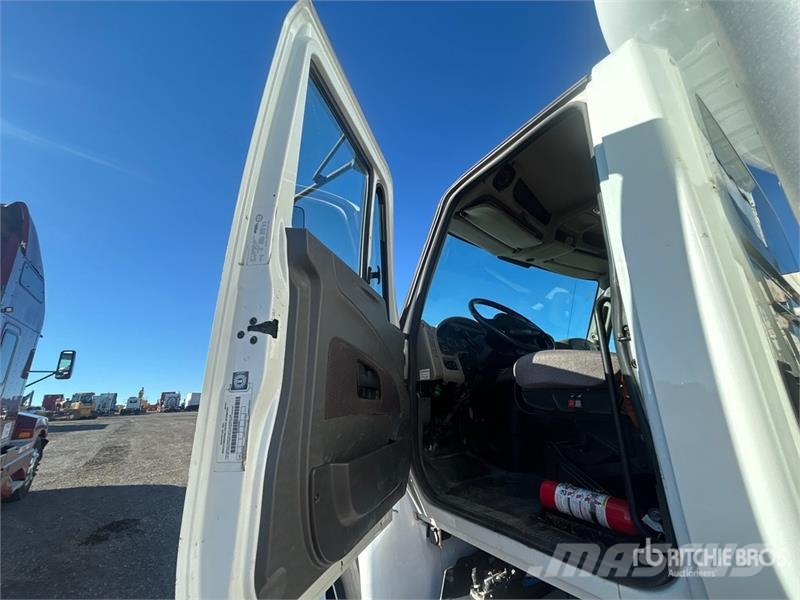 International Durastar 4300 Fast kasse