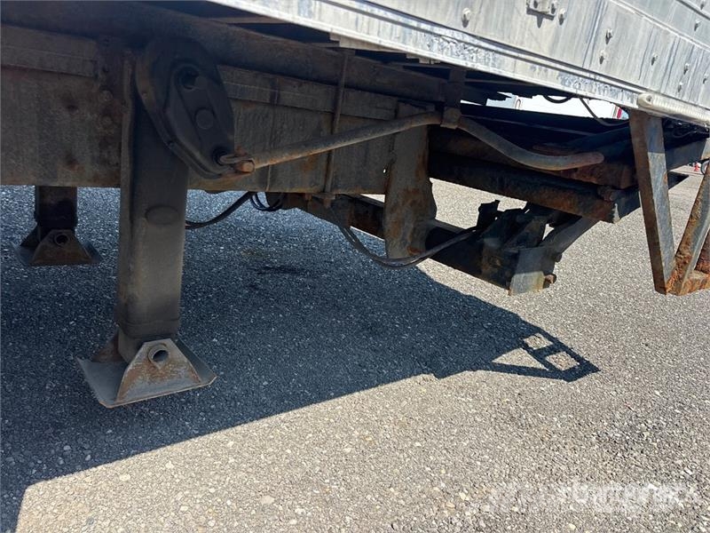 International Durastar 4300 SBA 4x2 Van Truck (Inoperable) Каросерии