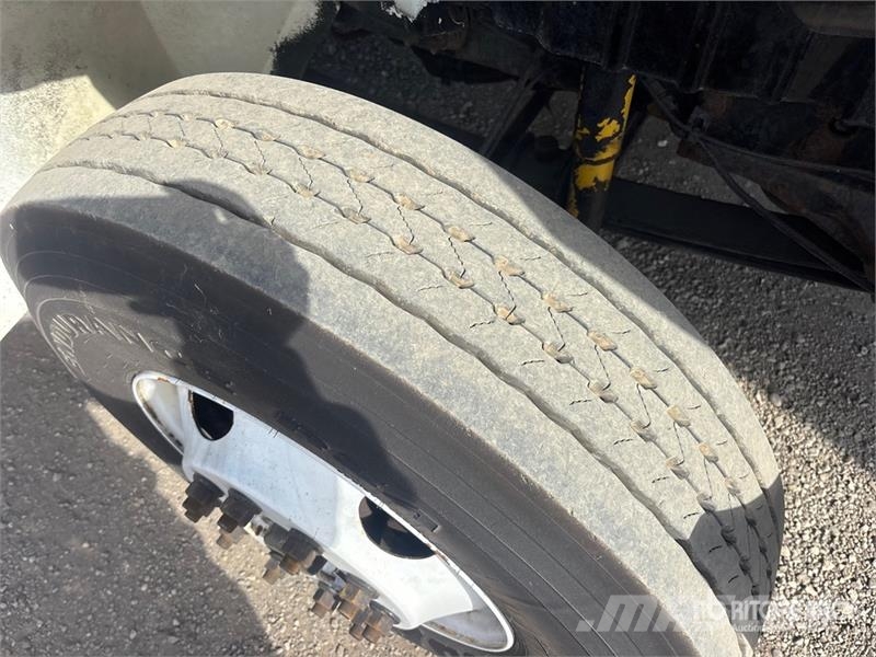 International Durastar 4300 Fast kasse