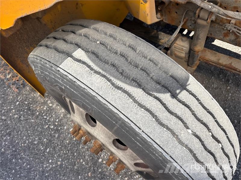 International Durastar 4300 SBA 4x2 Van Truck (Inoperable) Каросерии