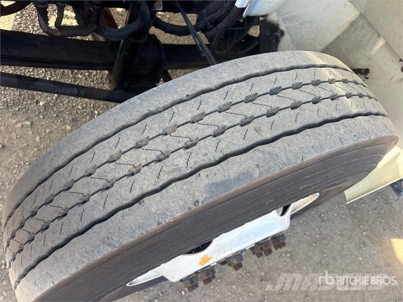 International Durastar 4300 Fast kasse