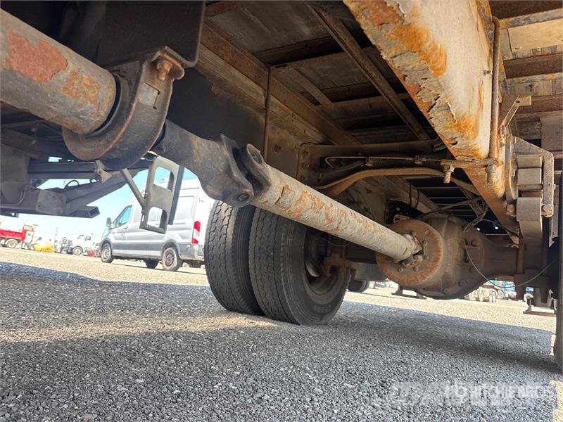 International Durastar 4300 SBA 4x2 Van Truck (Inoperable) Каросерии