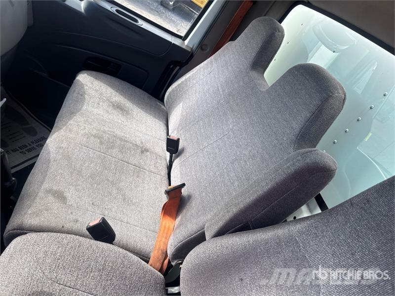 International Durastar 4300 Fast kasse