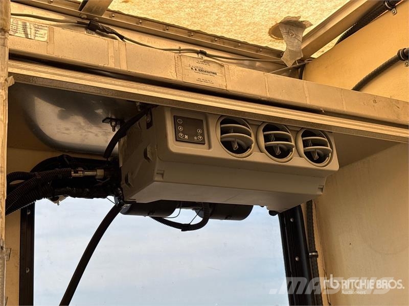 International DuraStar 4300 4x2 Utility Truck Пикапи
