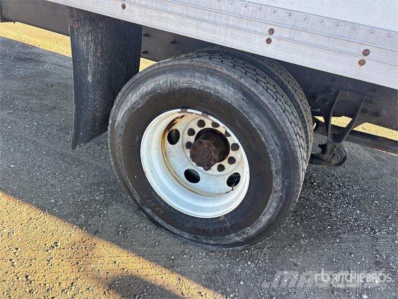 International Durastar 4300 Sanduk kamioni