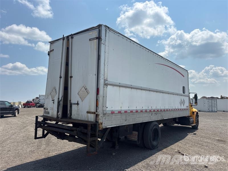 International Durastar 4300 SBA 4x2 Van Truck (Inoperable) Каросерии