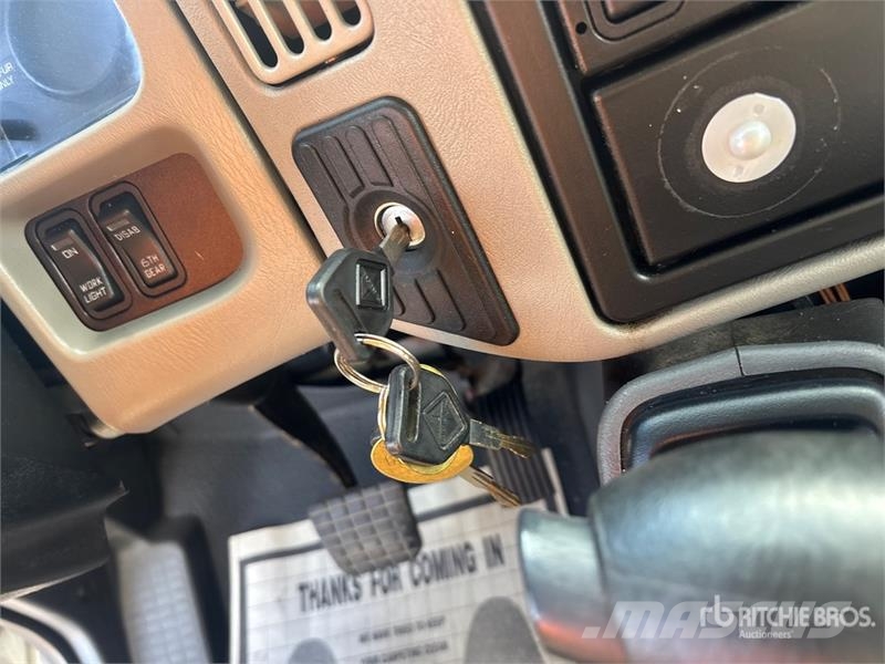 International Durastar 4300 Fast kasse