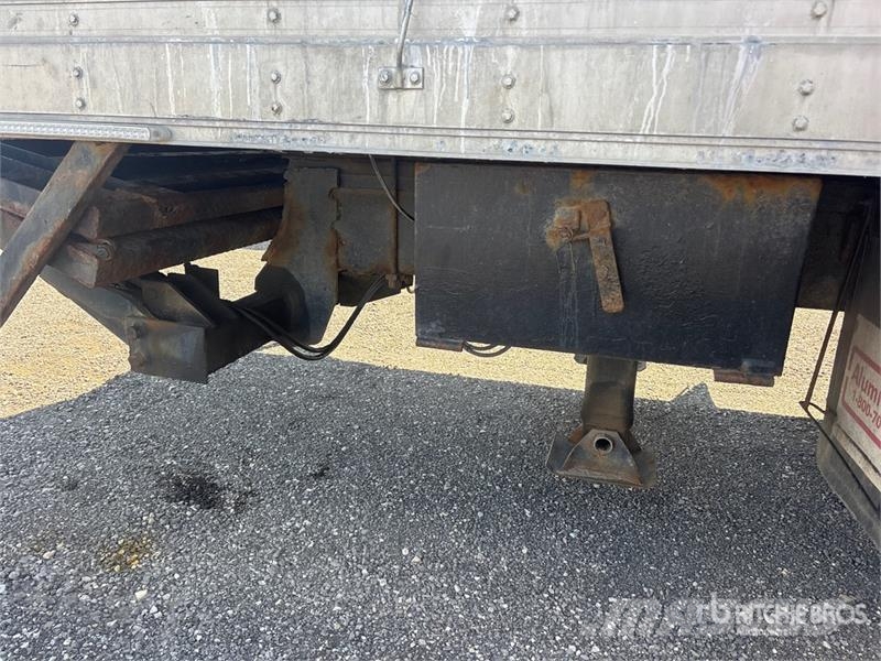 International Durastar 4300 SBA 4x2 Van Truck (Inoperable) Каросерии