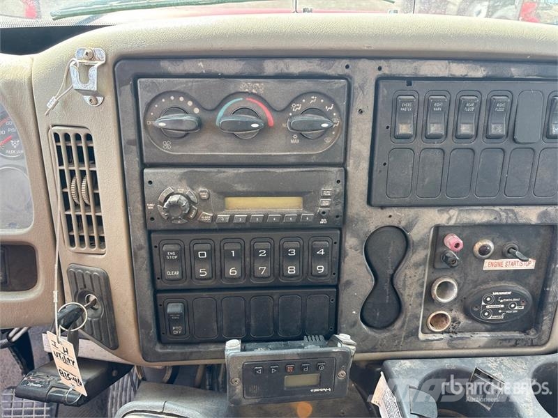 International DuraStar 4300 4x2 Utility Truck Пикапи
