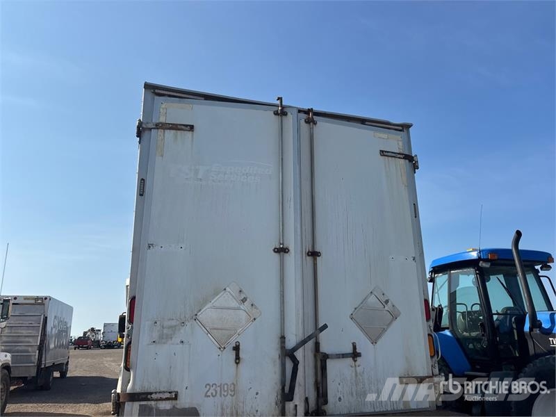 International Durastar 4300 SBA 4x2 Van Truck (Inoperable) Каросерии
