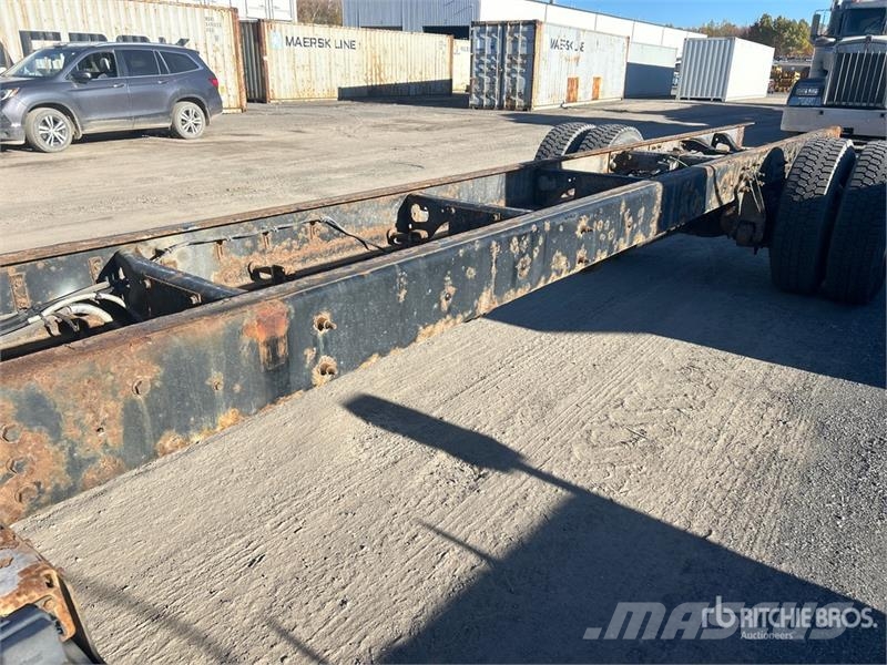 International DuraStar 4300 4x2 Cab and Chassis (Inoperable) Kabiny i wnętrze