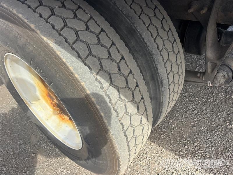 International Durastar 4300 Fast kasse