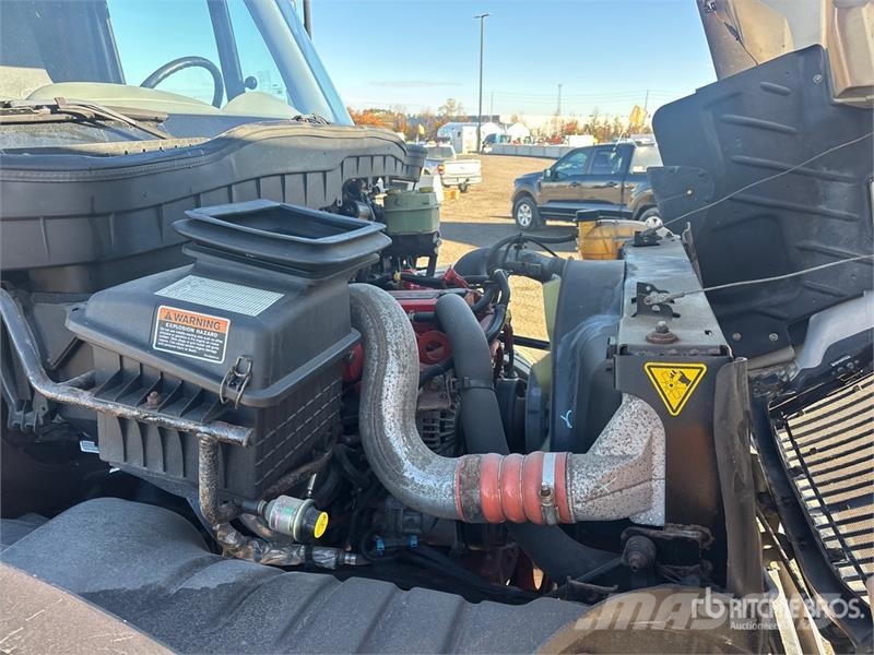 International Durastar 4300 Sanduk kamioni
