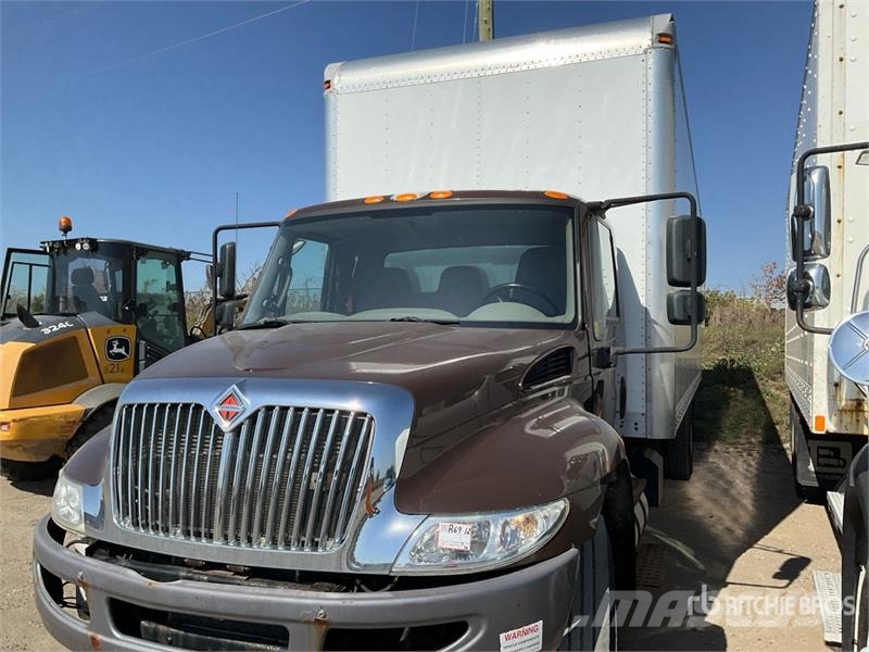 International Durastar 4300 Грузовики-Фургоны