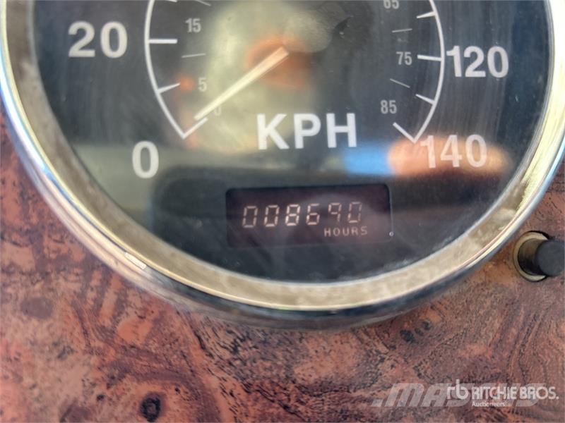 International F5070 Φορτηγά με Γερανό