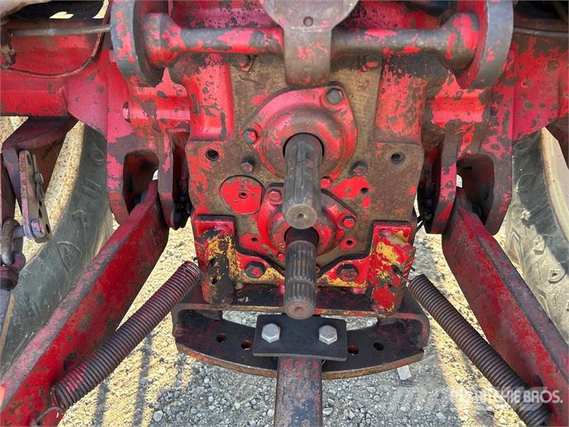 International Harvester Harvester 574 2WD Tractor Traktörler
