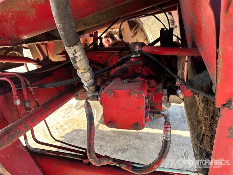 International Harvester Harvester 1420 Axial-Flow Combine Harves Cosechadoras combinadas
