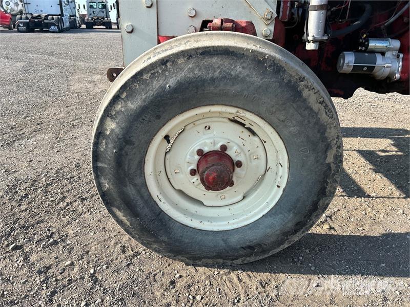 International Harvester Harvester 574 2WD Tractor Traktörler
